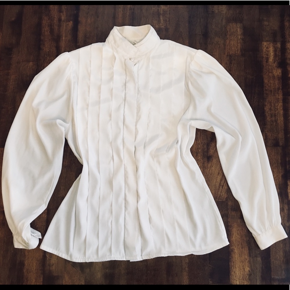 “Nicola” long sleeve blouse 🔥